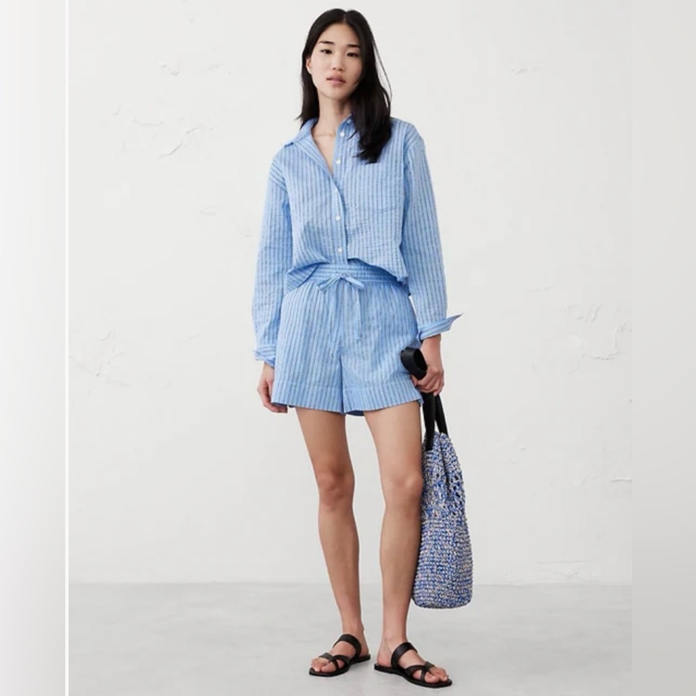 Banana Republic Striped Boxy Button Down Crop Top - Blue/White